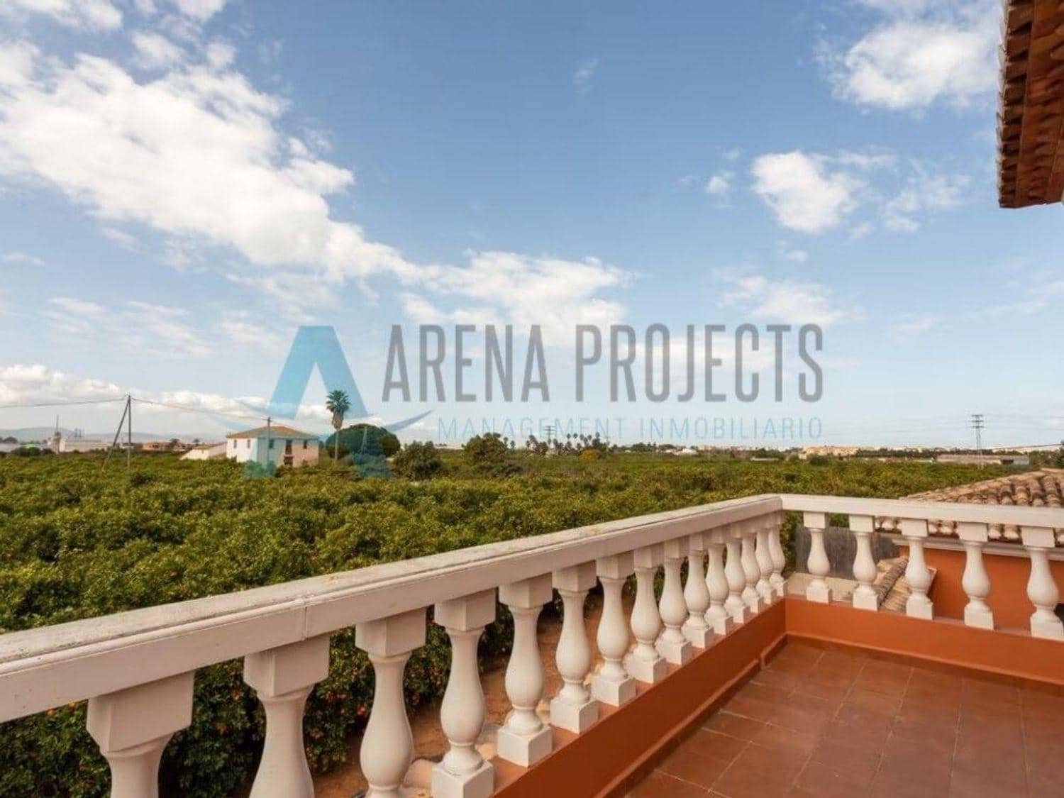 4 bedroom Villa for sale in Denia - € 749,000 (Ref: 8324850)