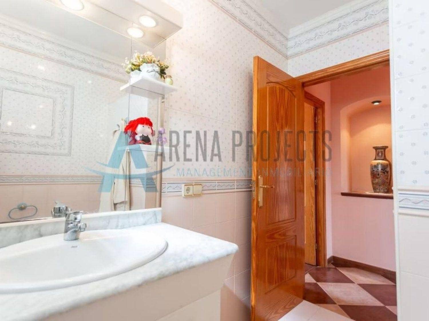 4 bedroom Villa for sale in Denia - € 749,000 (Ref: 8324850)