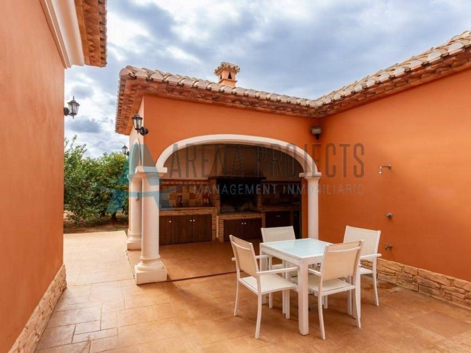 4 bedroom Villa for sale in Denia - € 749,000 (Ref: 8324850)