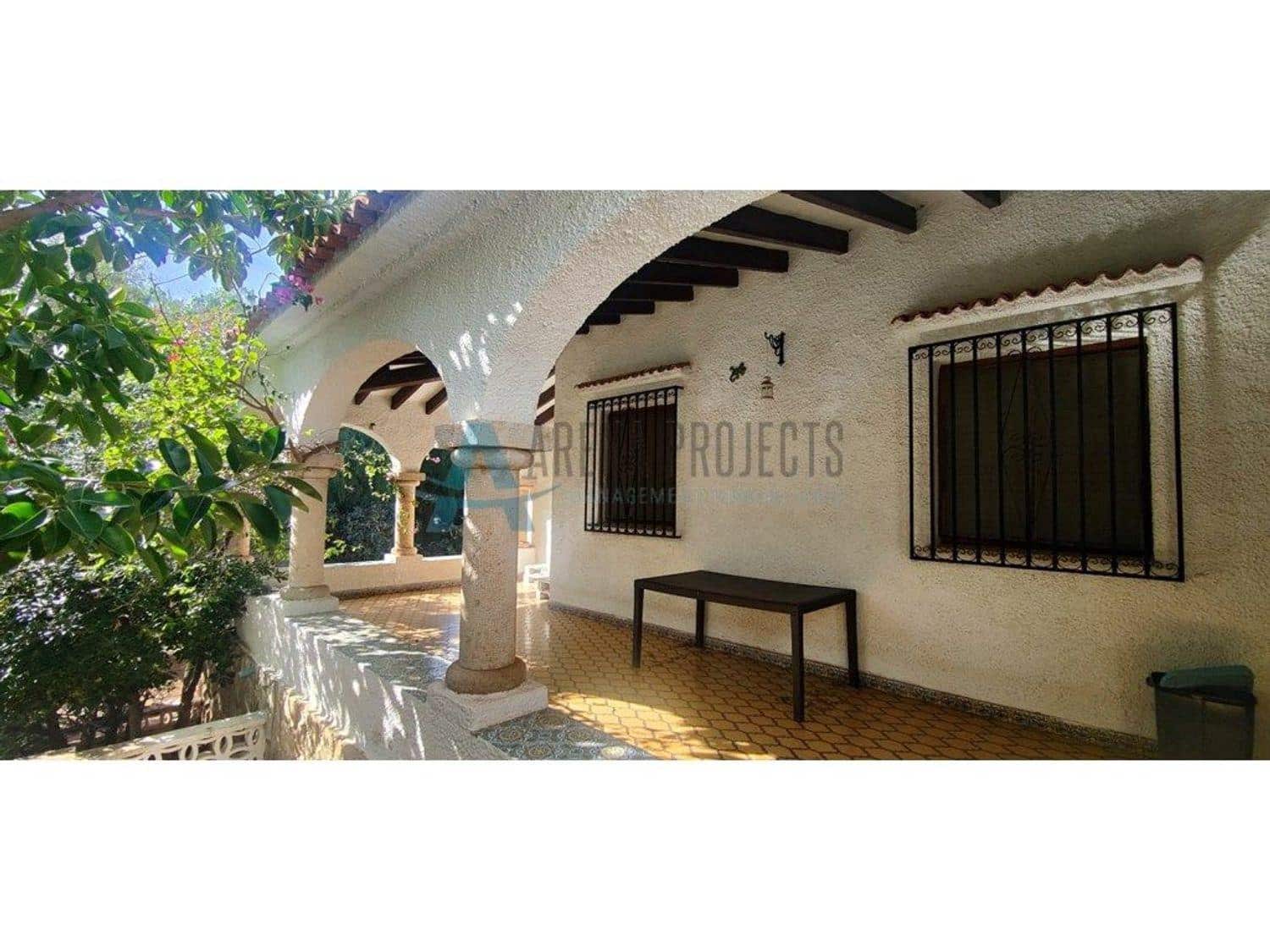 5 quarto Moradia para venda em Denia com garagem - 1 285 000 € (Ref: 8484828)