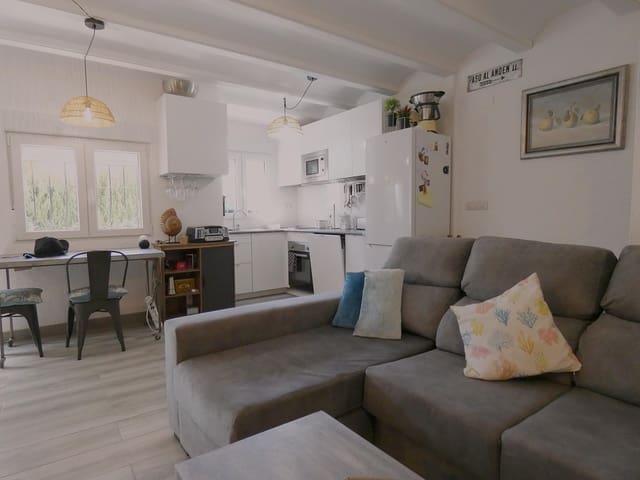 2 soverom Rekkehus til salgs i Els Poblets med svømmebasseng - € 249 000 (Ref: 8664043)