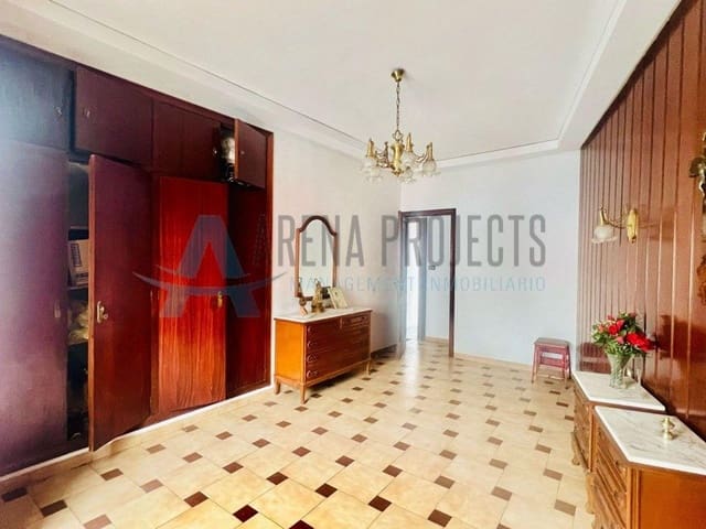 2 bedroom Townhouse for sale in Centro Urbano, Dénia - € 190,000 (Ref: 8863133)