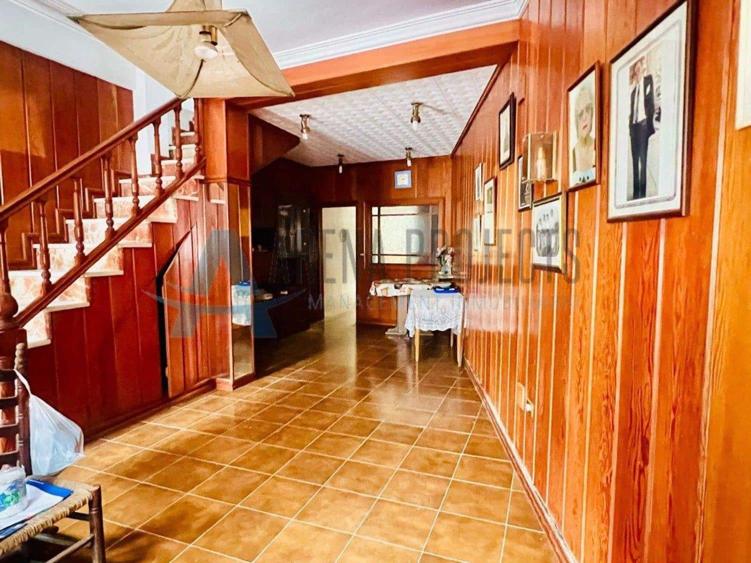 2 bedroom Townhouse for sale in Denia - € 190,000 (Ref: 8863133)