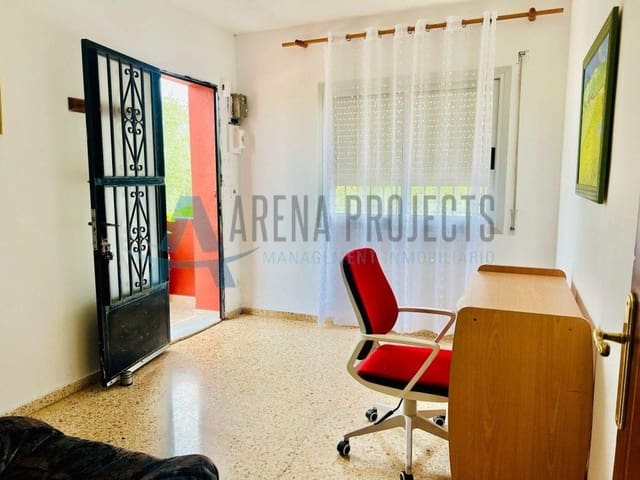 6 bedroom Villa for sale in Dénia with garage - € 350,000 (Ref: 8907905)