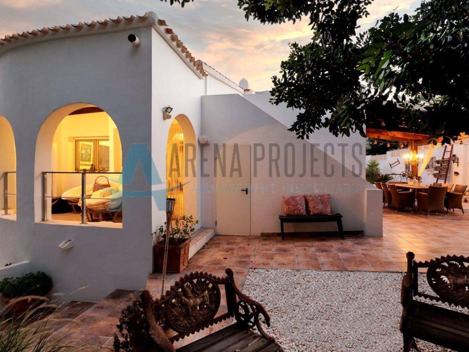 3 bedroom Villa for sale in Denia - € 628,000 (Ref: 8944306)