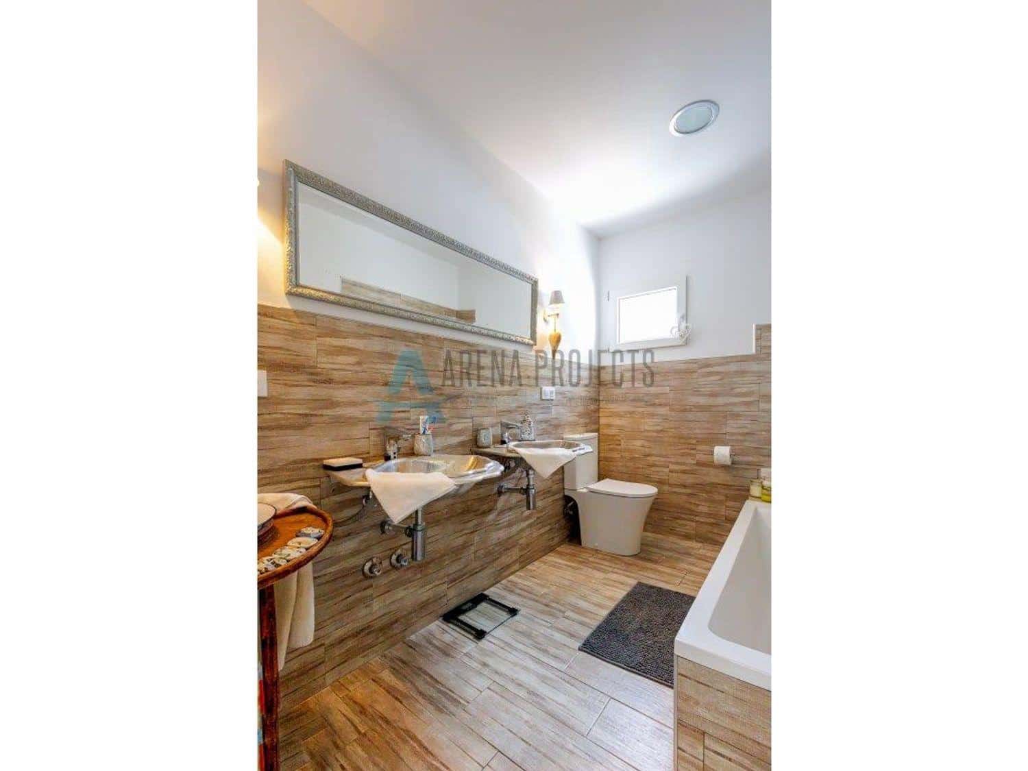 3 bedroom Villa for sale in Denia - € 628,000 (Ref: 8944306)