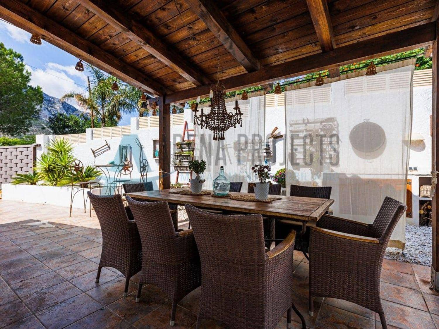 3 bedroom Villa for sale in Denia - € 628,000 (Ref: 8944306)