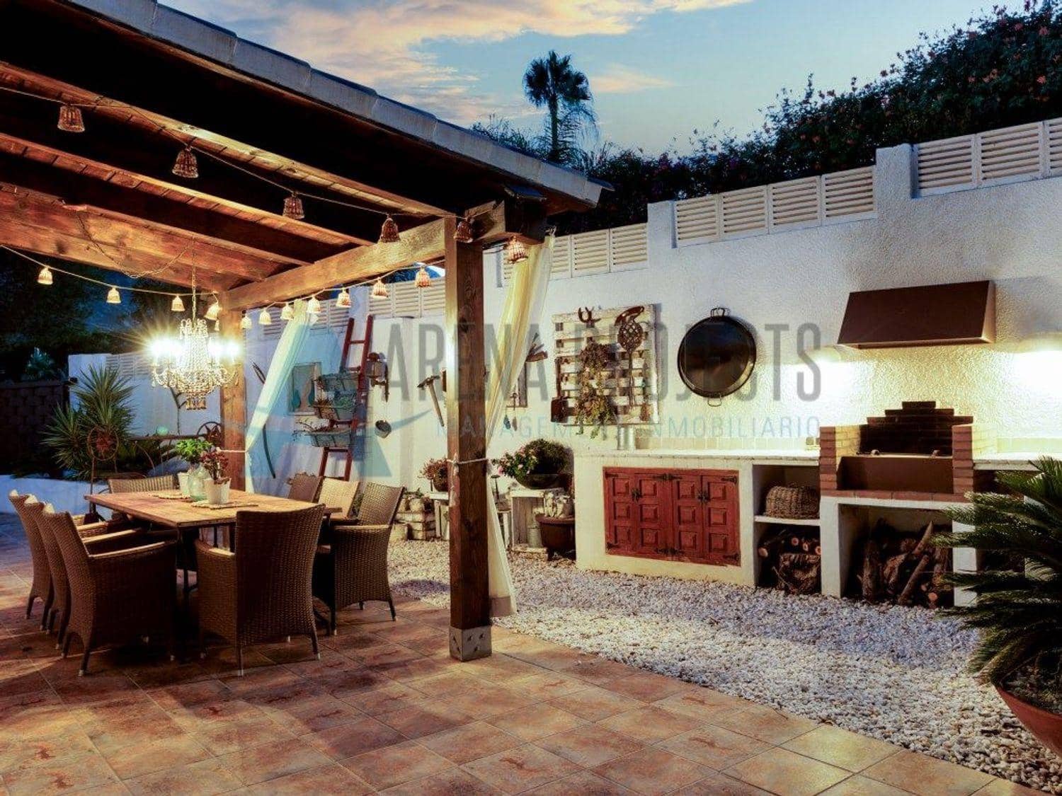 3 bedroom Villa for sale in Denia - € 628,000 (Ref: 8944306)