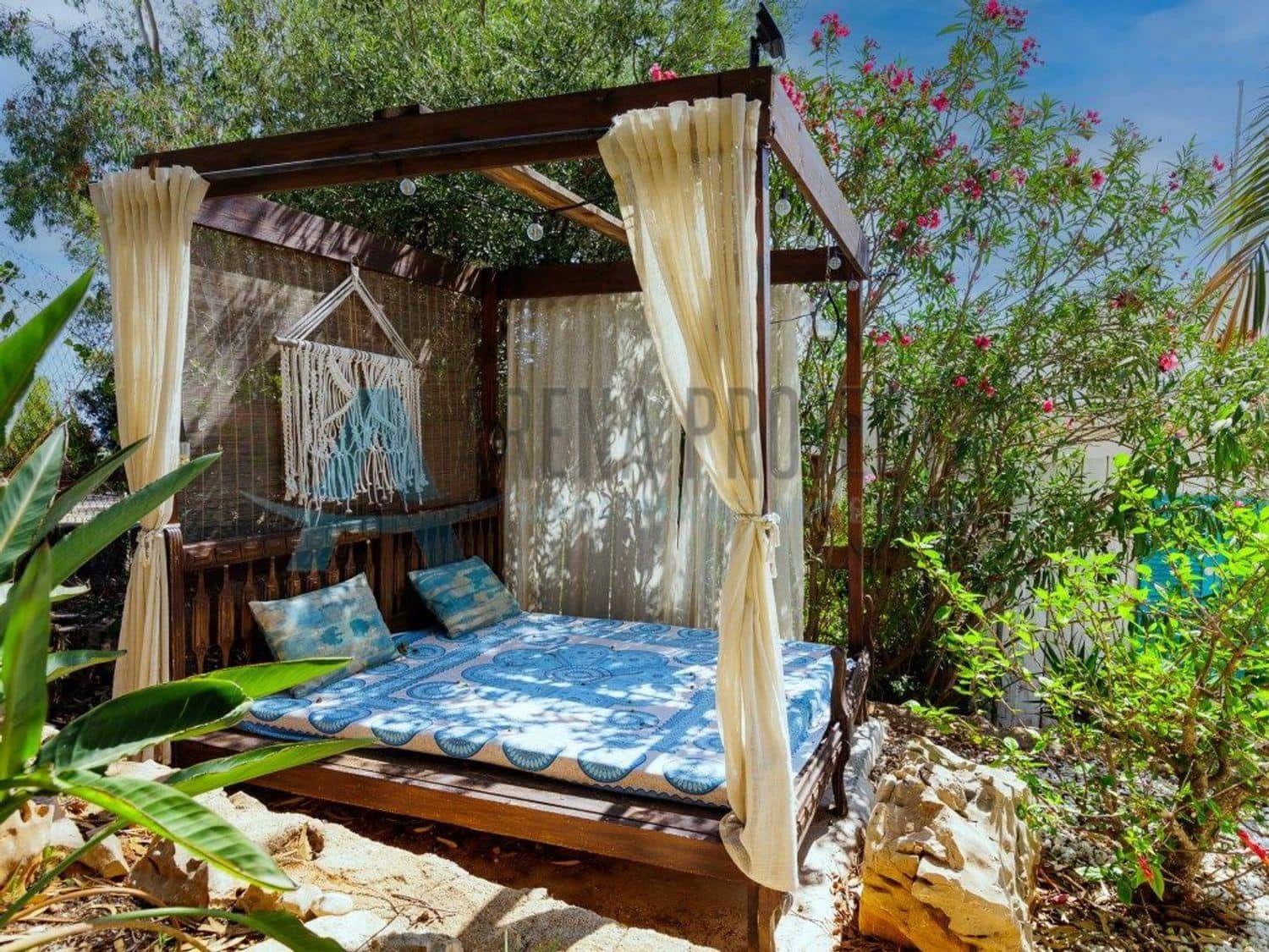 3 bedroom Villa for sale in Denia - € 628,000 (Ref: 8944306)