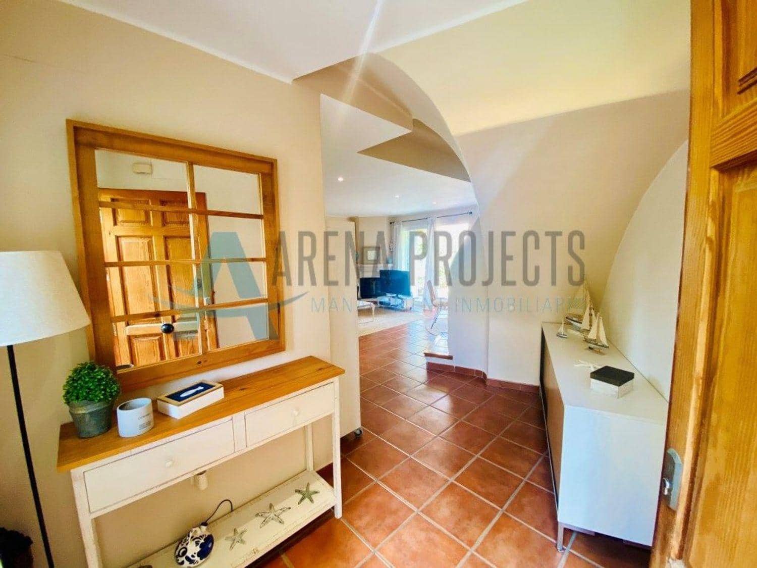 4 soveværelse Rækkehus til salg i Denia med swimmingpool garage - € 469.000 (Ref: 9116755)