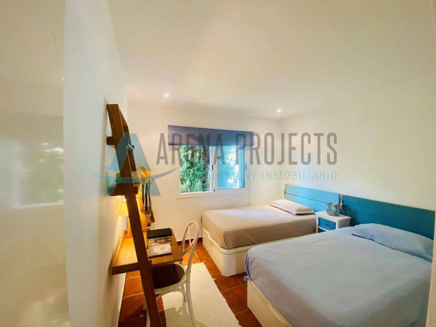 4 soveværelse Rækkehus til salg i Denia med swimmingpool garage - € 469.000 (Ref: 9116755)