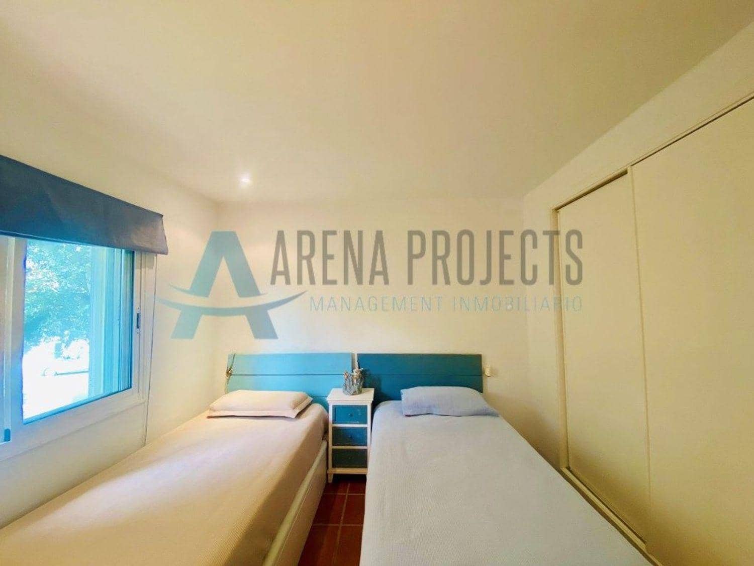 4 soveværelse Rækkehus til salg i Denia med swimmingpool garage - € 469.000 (Ref: 9116755)