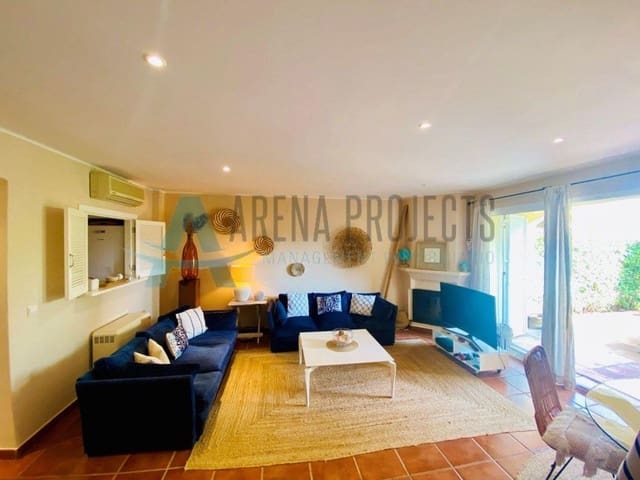 4 makuuhuone Rivitalo myytävänä paikassa Dénia mukana uima-altaan 
autotalli - 469 000 € (Ref: 9116755)