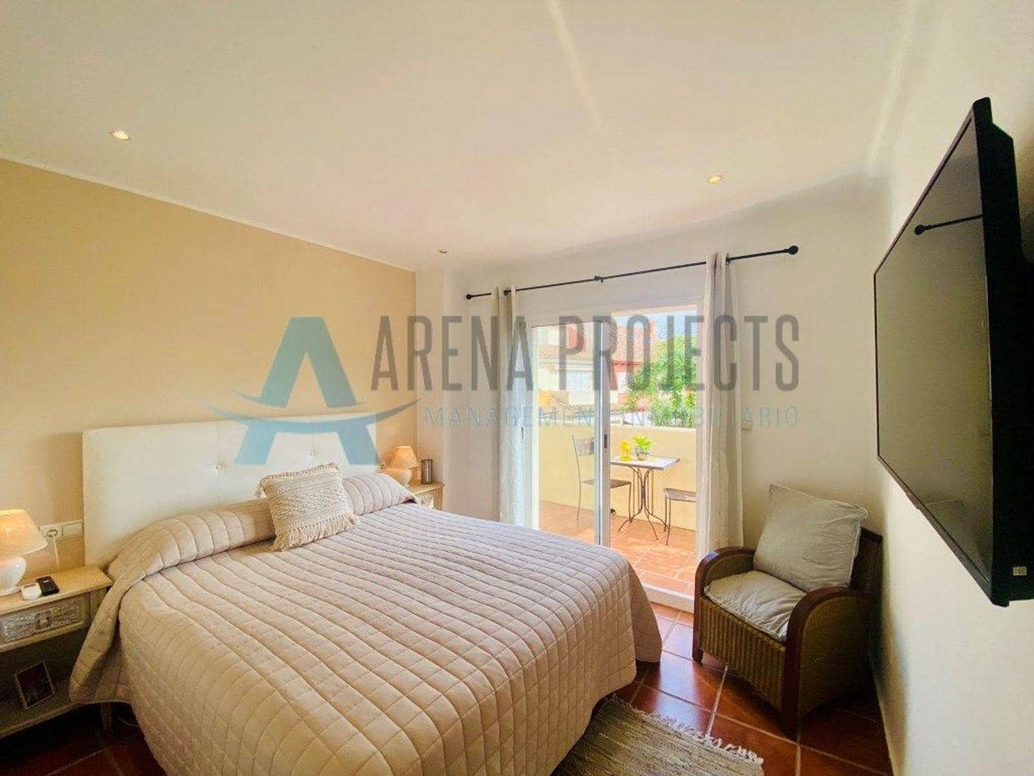 4 soveværelse Rækkehus til salg i Denia med swimmingpool garage - € 469.000 (Ref: 9116755)