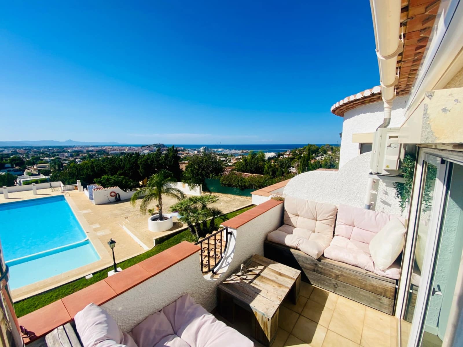 2 sypialnia Dom szeregowy na sprzedaż w Denia z basenem - 315 000 € (Ref: 9200776)