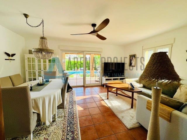 4 soveværelse Villa til salg i Dénia med garage - € 855.000 (Ref: 9239836)