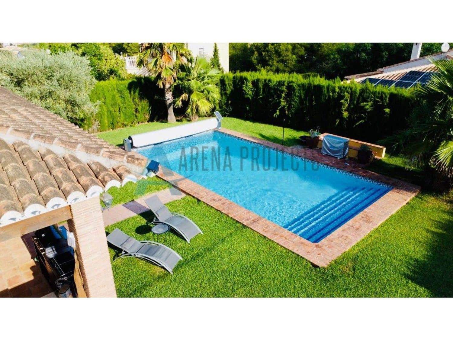 4 soveværelse Villa til salg i Denia med garage - € 855.000 (Ref: 9239836)