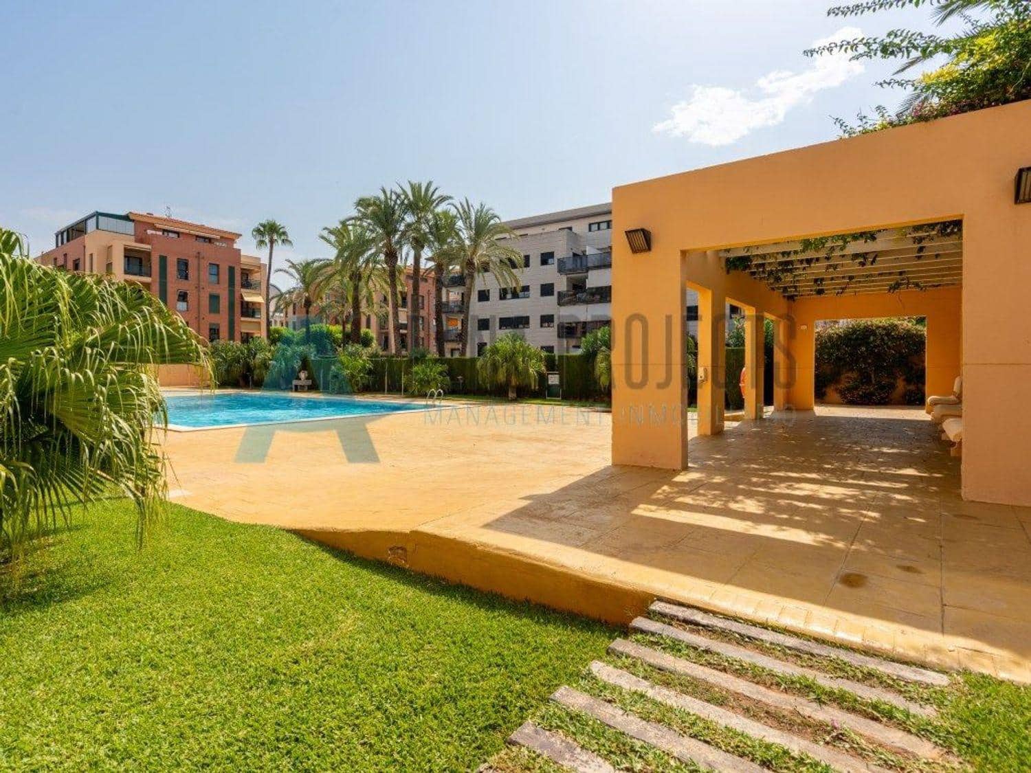 3 soveværelse Lejlighed til salg i Denia - € 420.000 (Ref: 9257601)