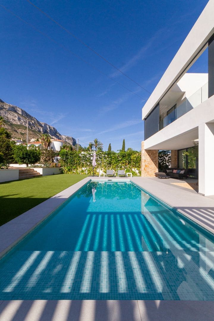 3 chambre Villa/Maison à vendre à Denia avec piscine garage - 1 295 000 € (Ref: 9400121)