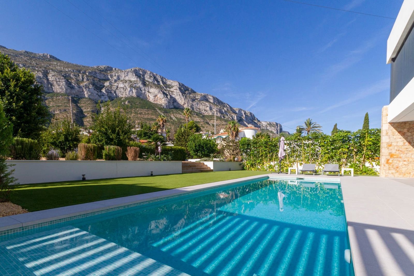 3 chambre Villa/Maison à vendre à Denia avec piscine garage - 1 295 000 € (Ref: 9400121)