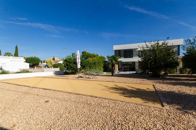 3 chambre Villa/Maison à vendre à Dénia avec piscine garage - 1 295 000 € (Ref: 9400121)