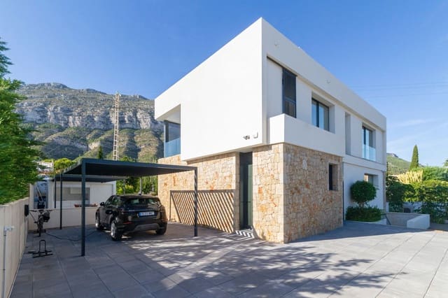 3 chambre Villa/Maison à vendre à Dénia avec piscine garage - 1 295 000 € (Ref: 9400121)