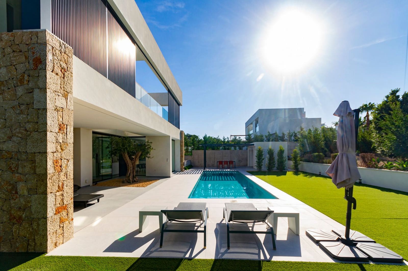 3 chambre Villa/Maison à vendre à Denia avec piscine garage - 1 295 000 € (Ref: 9400121)