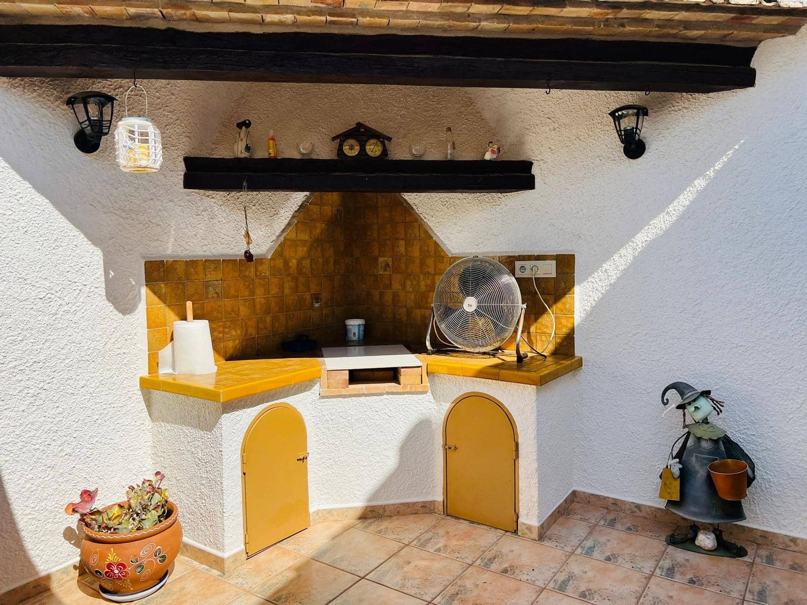 Chalet de 2 habitaciones en Dénia en venta - 346.000 € (Ref: 9402565)