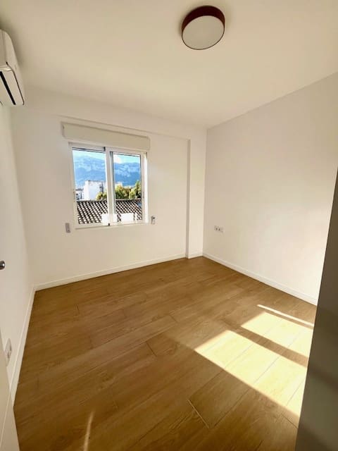 3 soveværelse Lejlighed til leje i Denia - € 1.200 (Ref: 9404630)