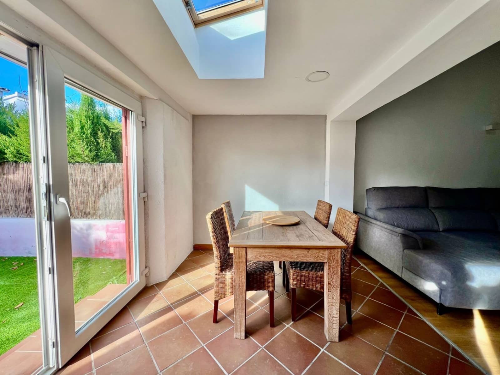 2 soveværelse Rækkehus til salg i Denia med garage - € 245.000 (Ref: 9431945)