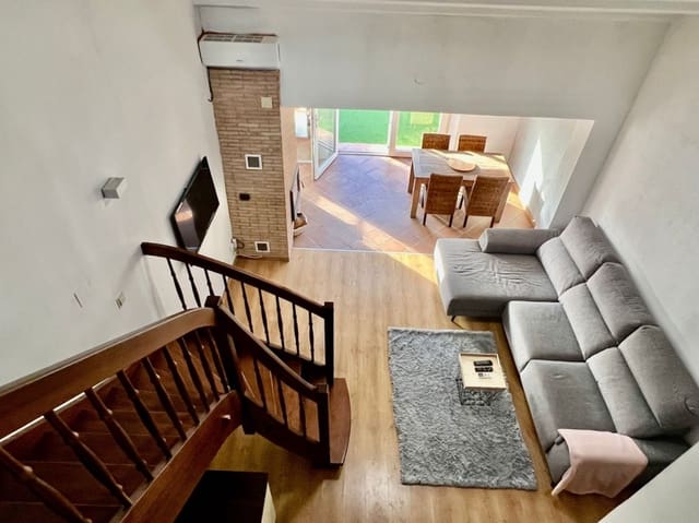 2 soveværelse Rækkehus til salg i Dénia med garage - € 245.000 (Ref: 9431945)