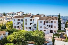 2 slaapkamer Appartement te huur in Pego - € 750 (Ref: 9453532)