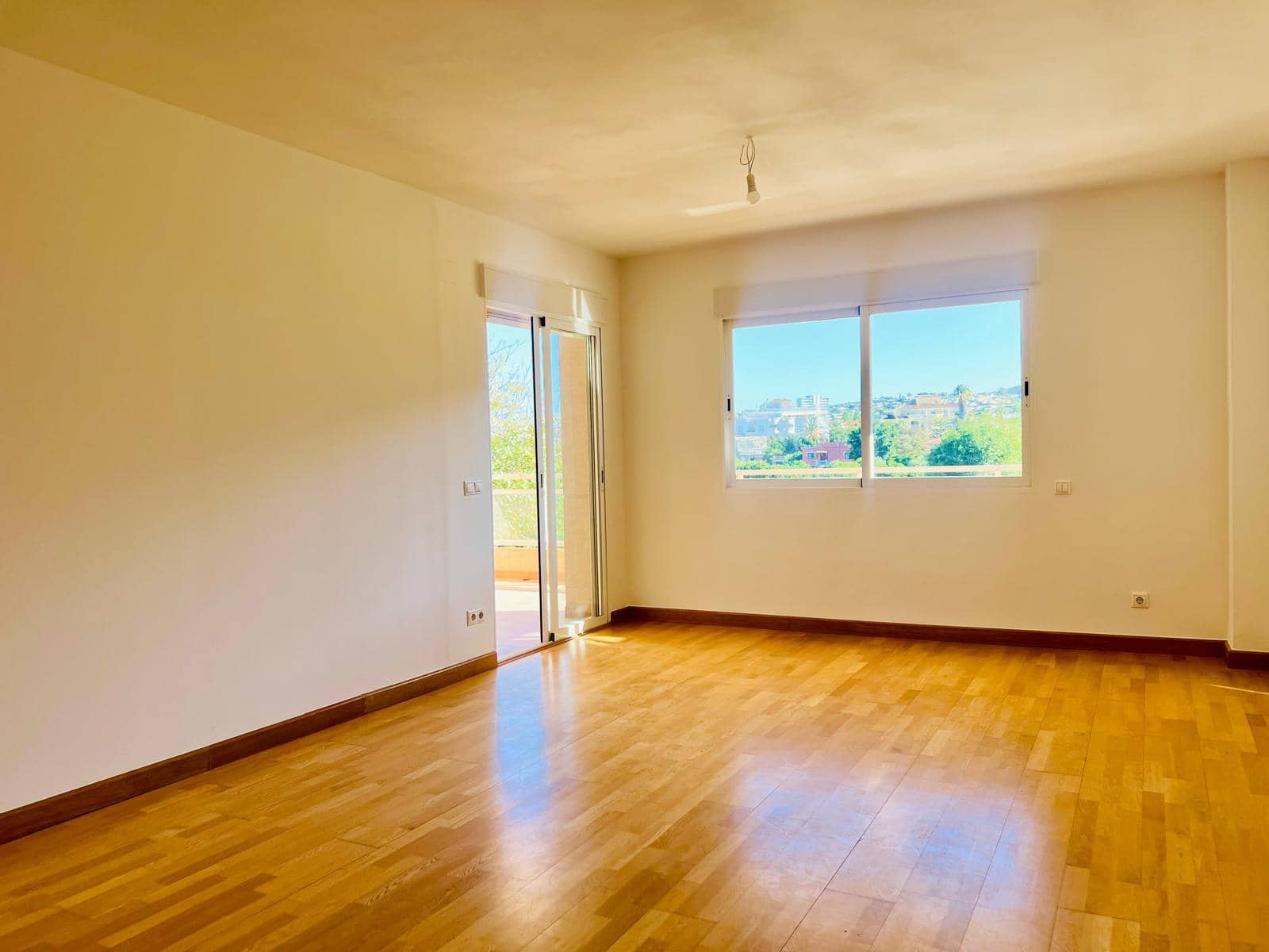 3 bedroom Flat for sale in Denia - € 265,000 (Ref: 9465924)