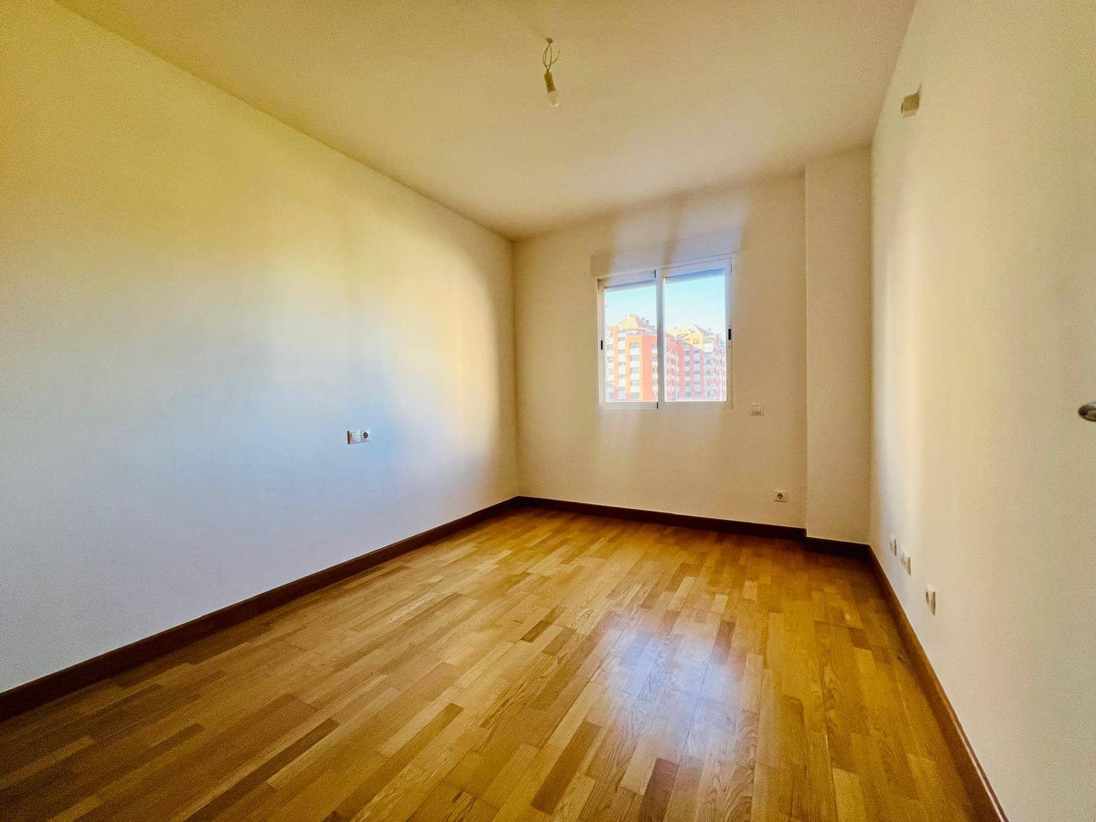 3 bedroom Flat for sale in Denia - € 265,000 (Ref: 9465924)