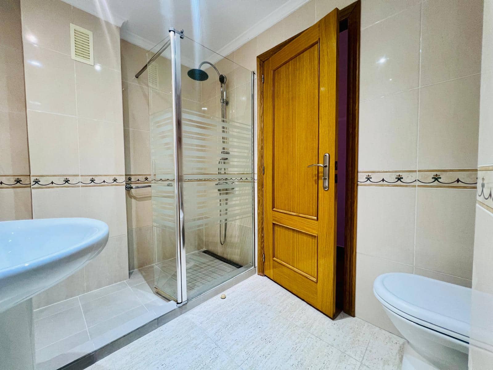 3 bedroom Flat for sale in Denia - € 265,000 (Ref: 9465924)