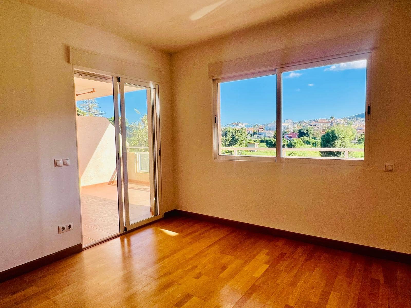 3 bedroom Flat for sale in Denia - € 265,000 (Ref: 9465924)