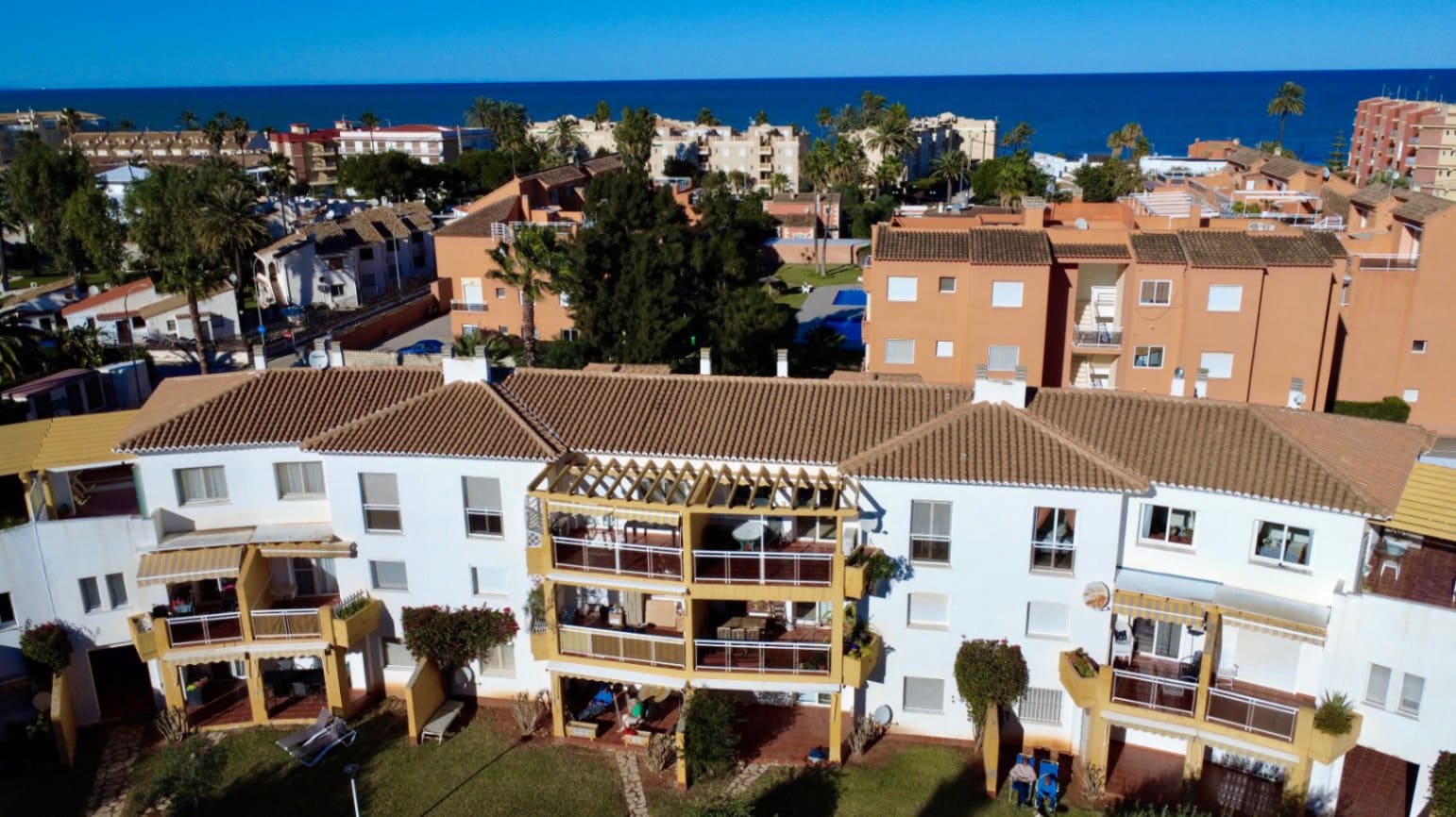 2 soveværelse Lejlighed til salg i Denia med swimmingpool garage - € 240.000 (Ref: 9490875)