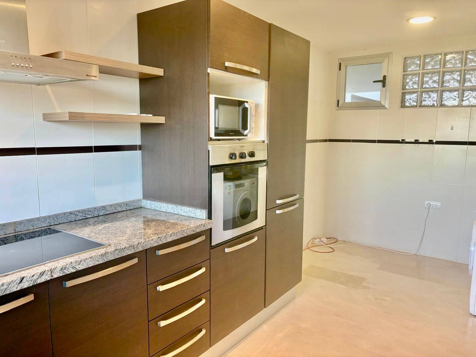 3 makuuhuone Asunto myytävänä paikassa Pego mukana uima-altaan 
autotalli - 295 000 € (Ref: 9506260)