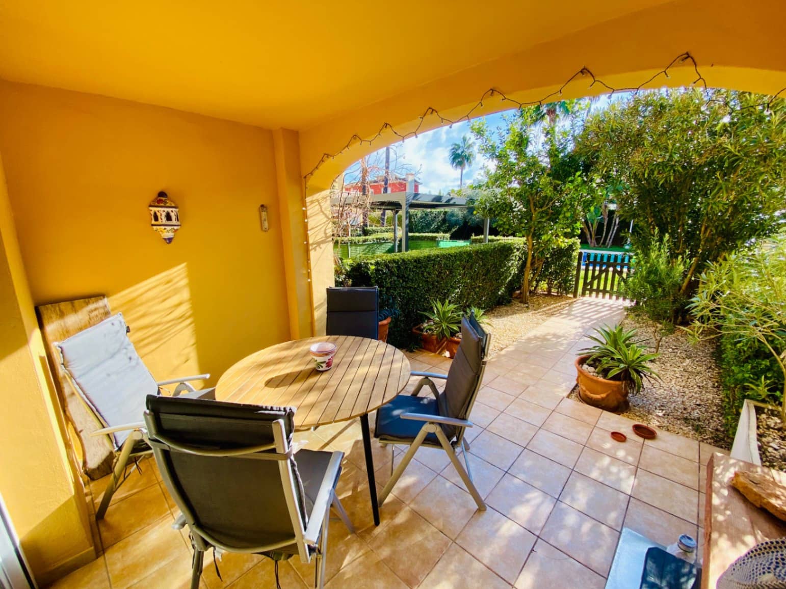 2 soveværelse Rækkehus til salg i Denia med swimmingpool garage - € 309.000 (Ref: 9506593)