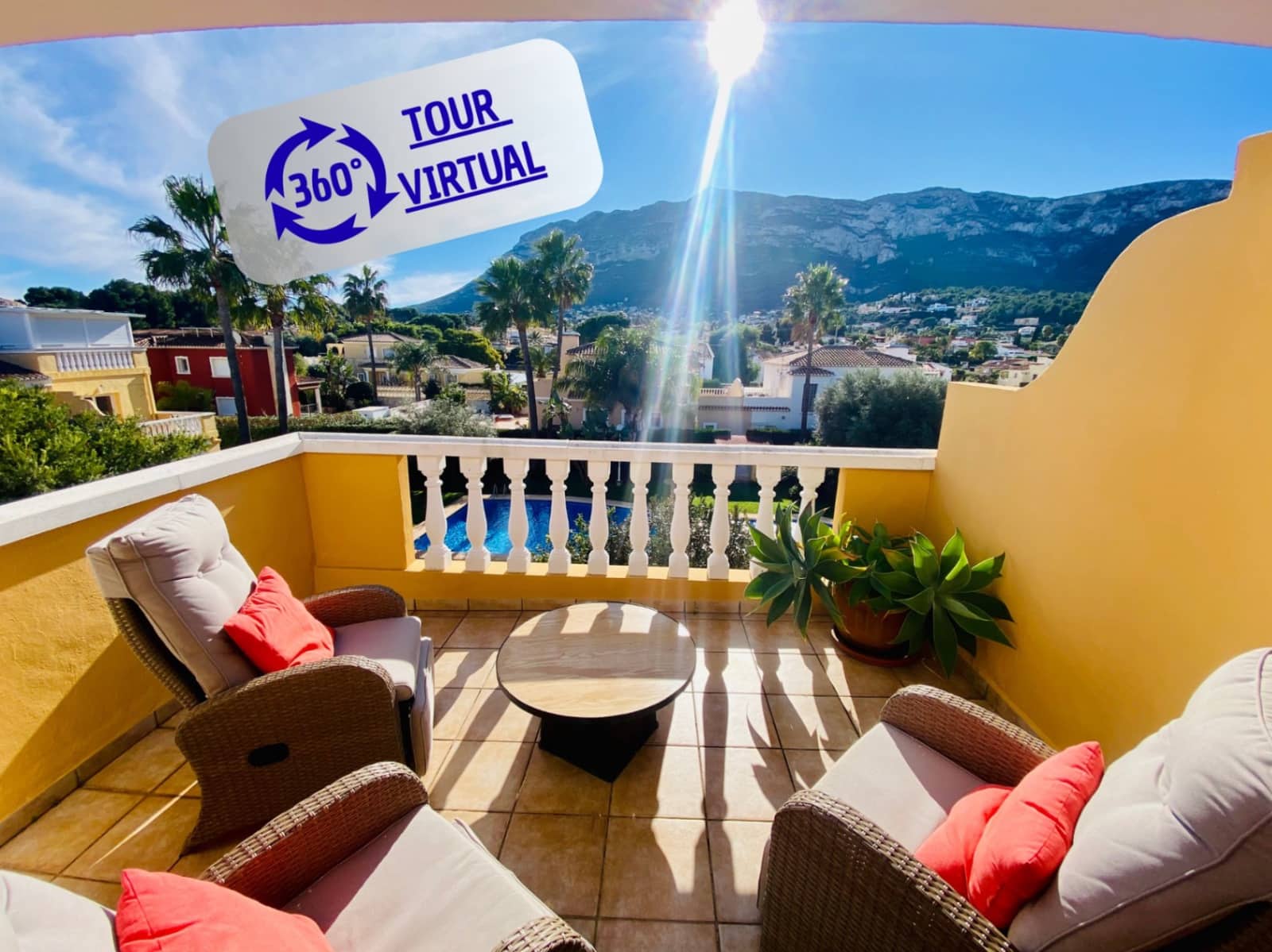 2 soveværelse Rækkehus til salg i Denia med swimmingpool garage - € 309.000 (Ref: 9506593)