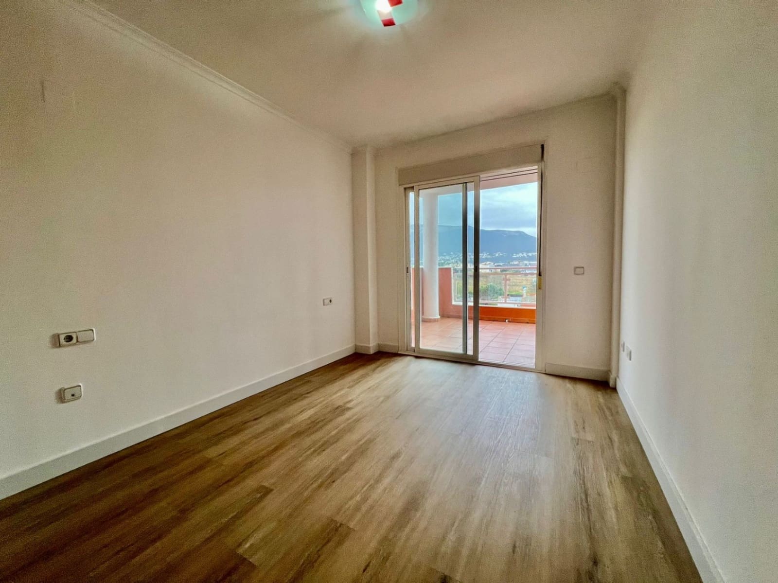 2 bedroom Apartment for sale in Denia with pool garage - € 270,000 (Ref: 9523344)