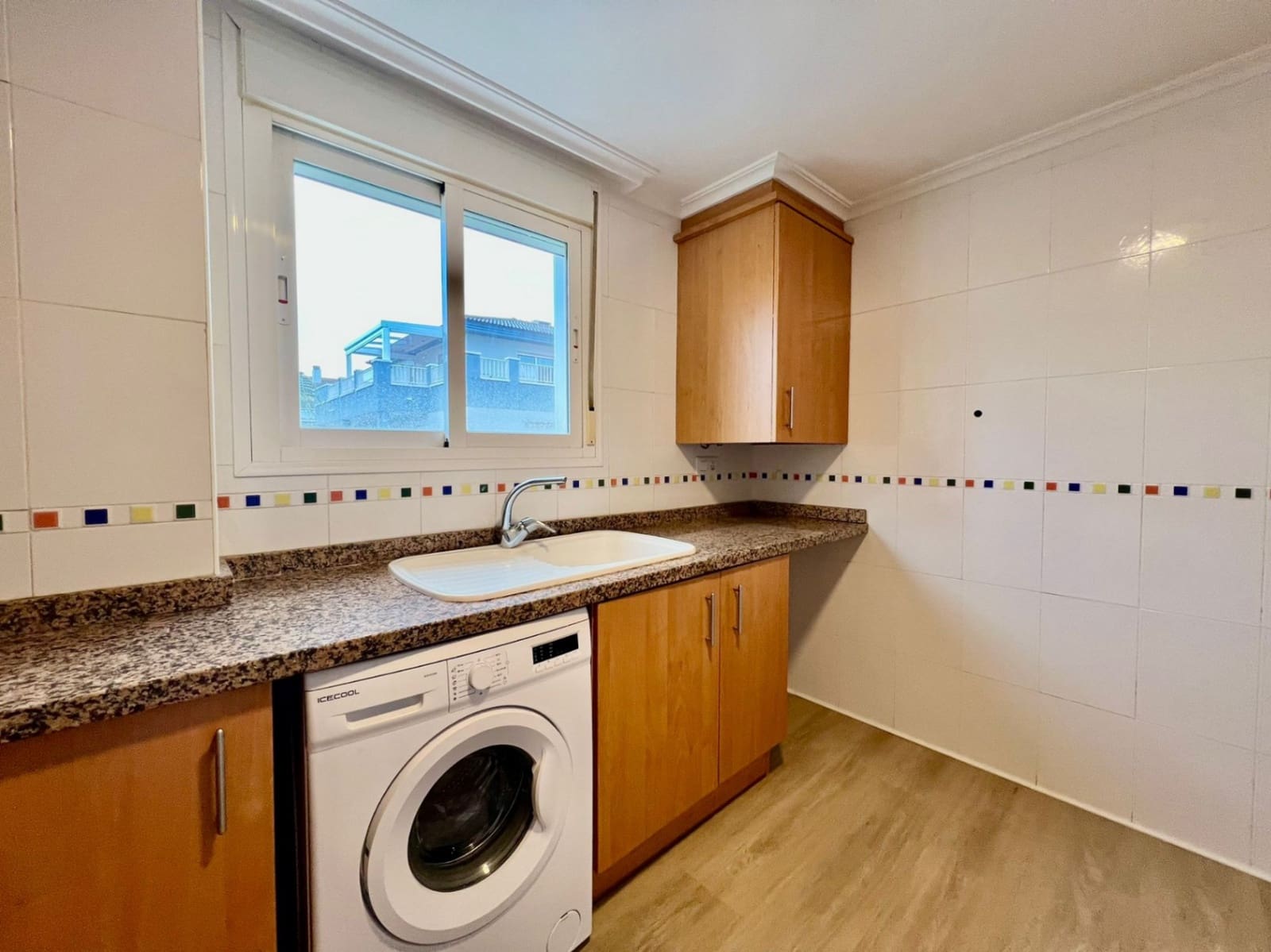 2 bedroom Apartment for sale in Denia with pool garage - € 270,000 (Ref: 9523344)