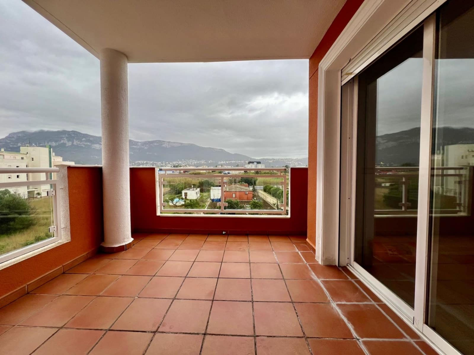 2 bedroom Apartment for sale in Denia with pool garage - € 270,000 (Ref: 9523344)