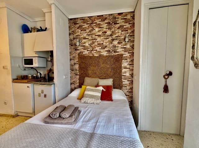 Studio te koop in Dénia met zwembad garage - € 115.000 (Ref: 9523345)