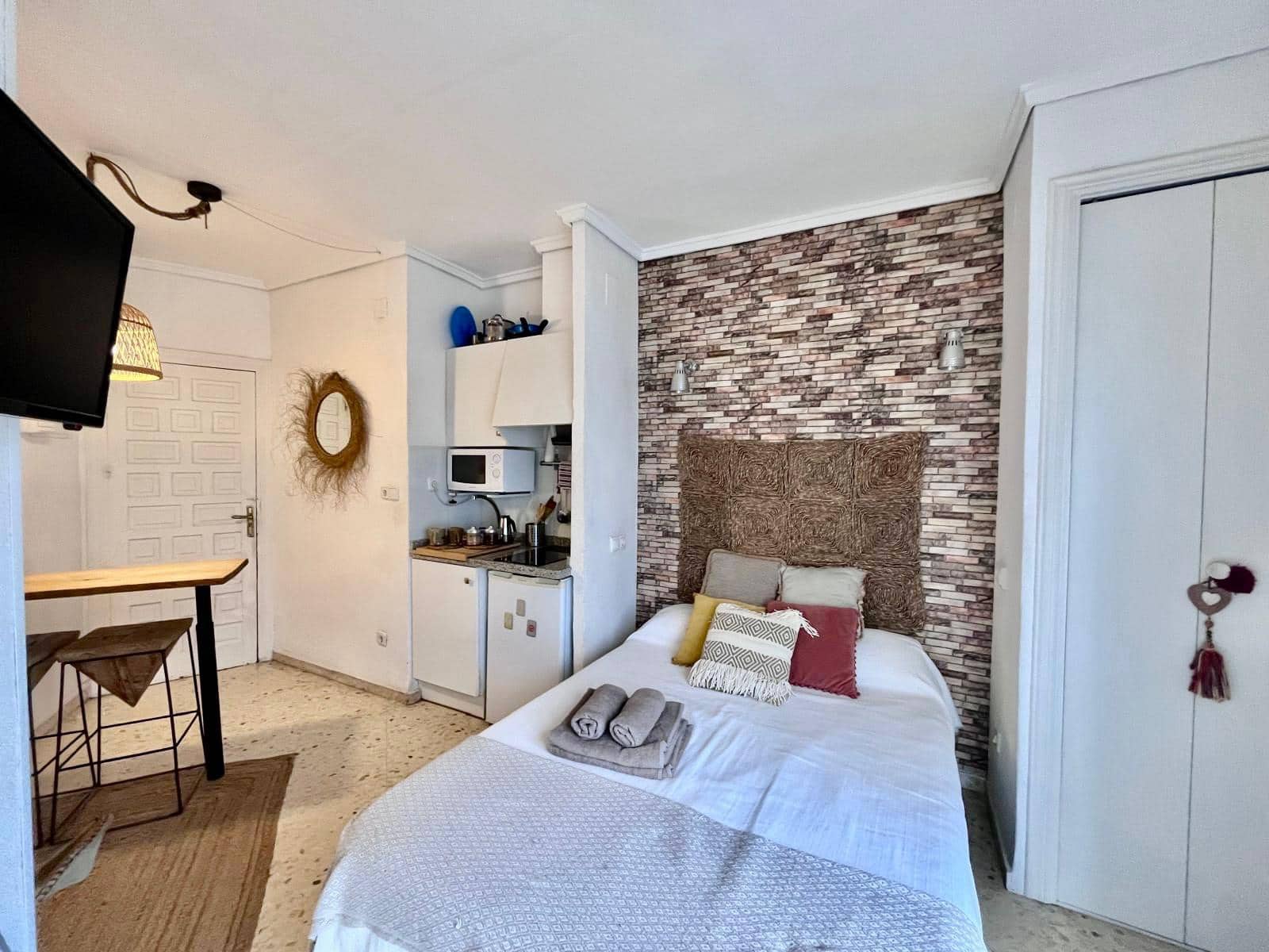 Studio te koop in Denia met zwembad garage - € 115.000 (Ref: 9523345)