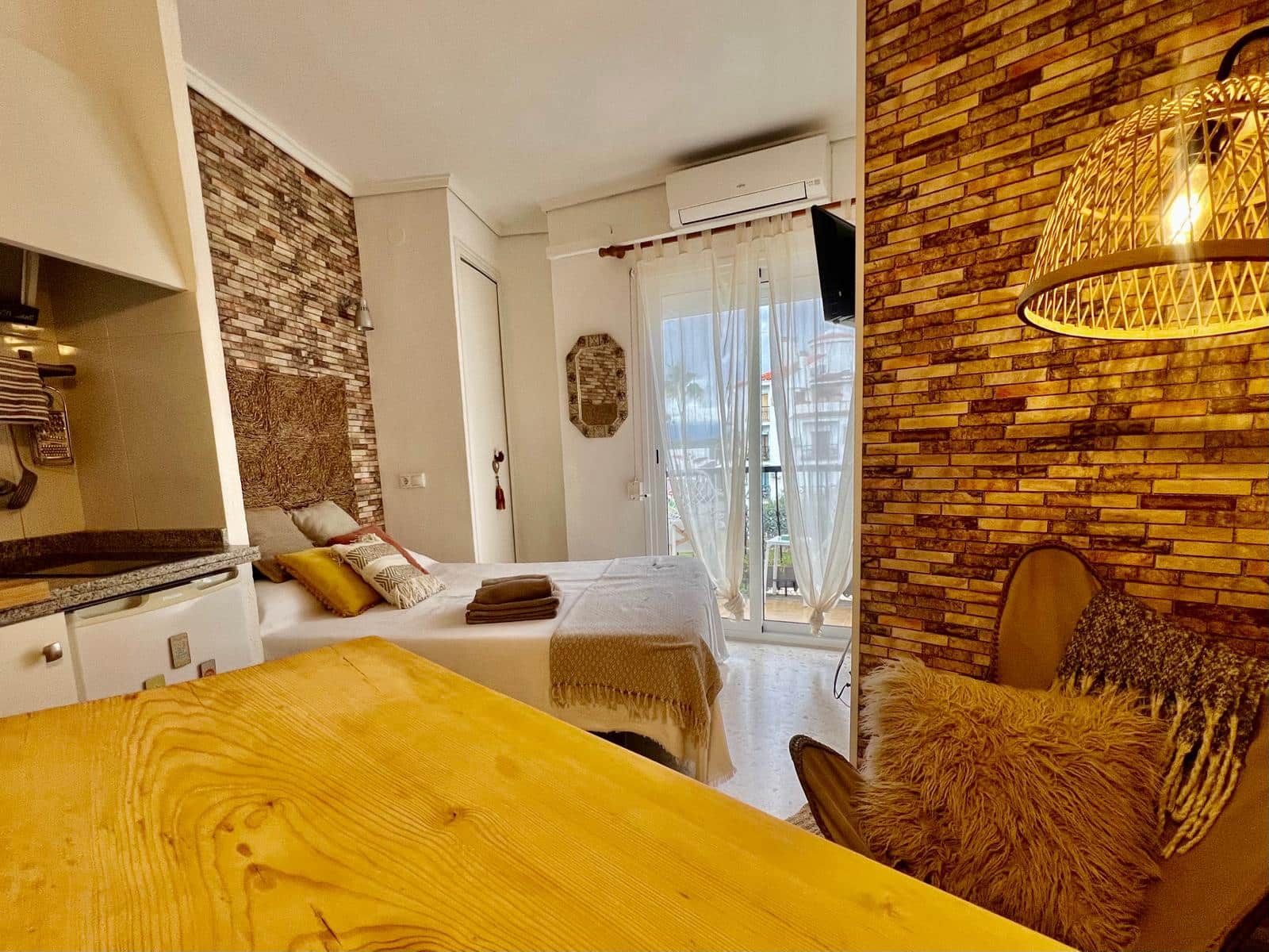 Studio te koop in Denia met zwembad garage - € 115.000 (Ref: 9523345)