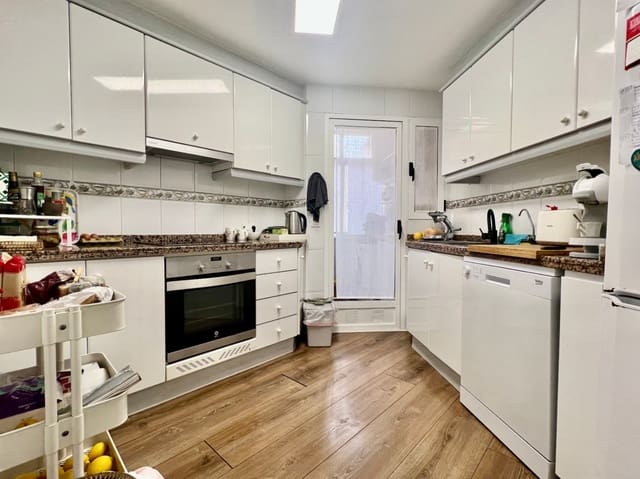 3 sypialnia Mieszkanie na sprzedaż w Centro Urbano, Dénia - 340 000 € (Ref: 9571597)