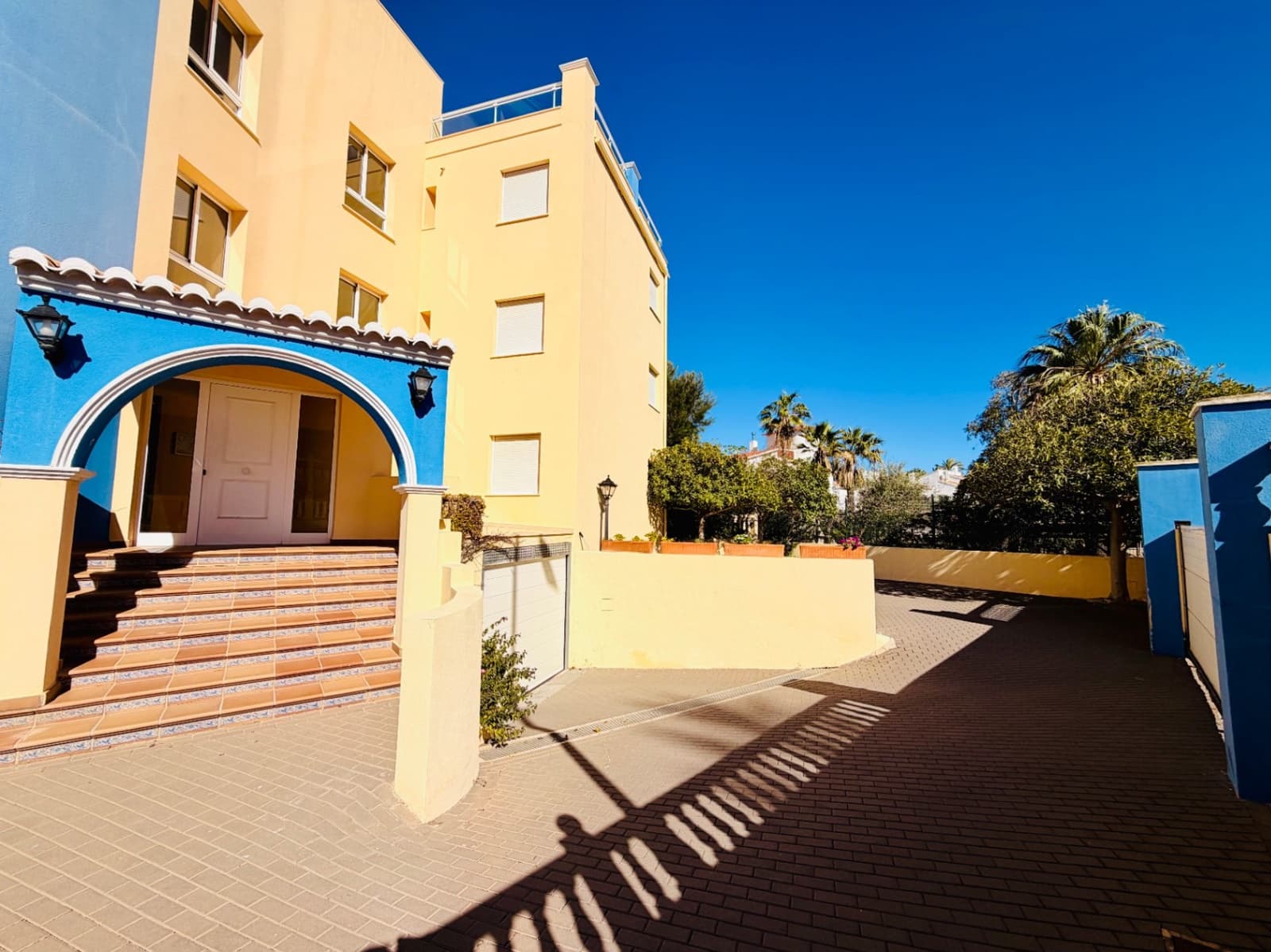 2 sovrum Lägenhet till salu i Denia med pool garage - 369 000 € (Ref: 9609943)