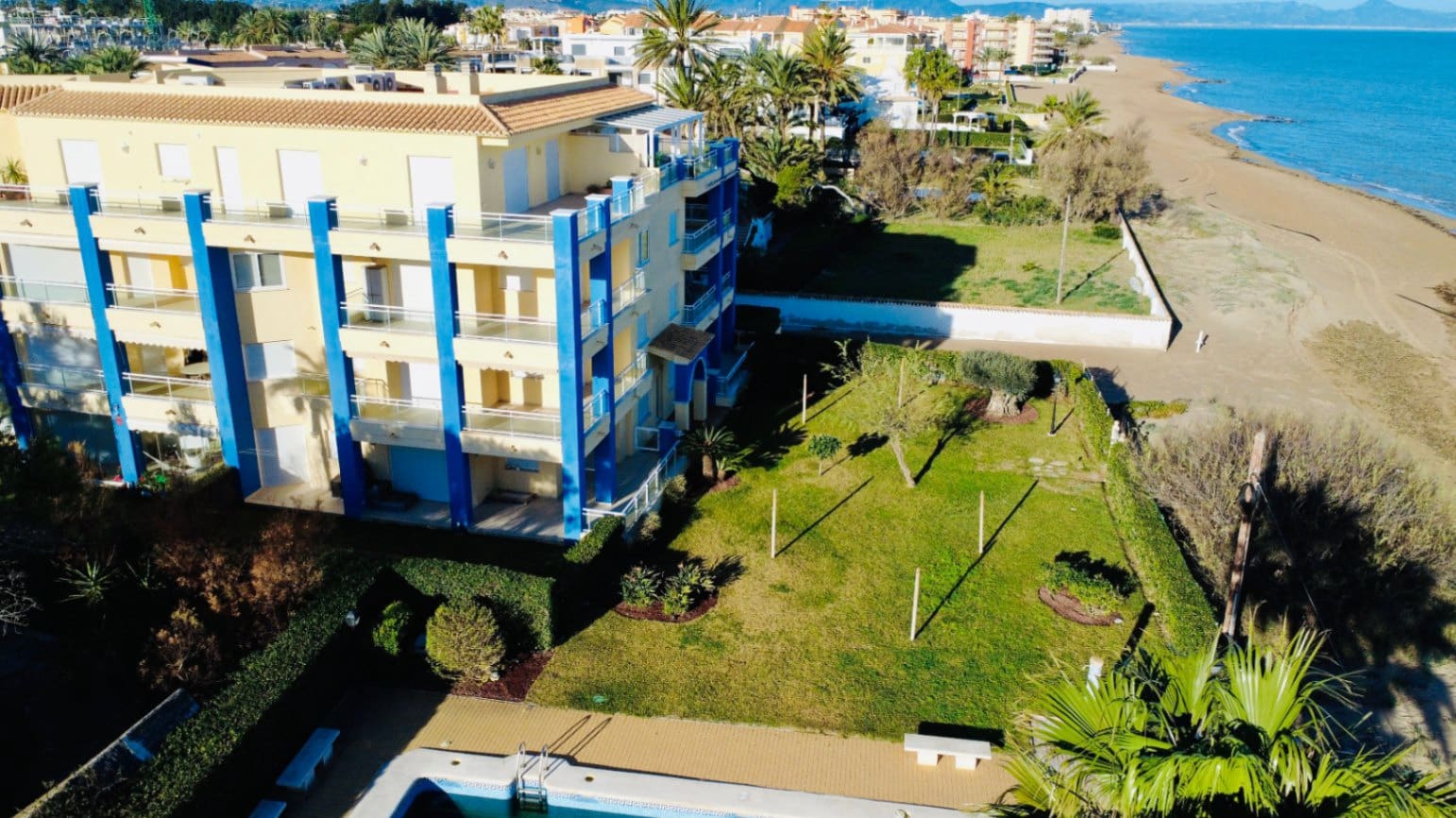 2 sovrum Lägenhet till salu i Denia med pool garage - 369 000 € (Ref: 9609943)