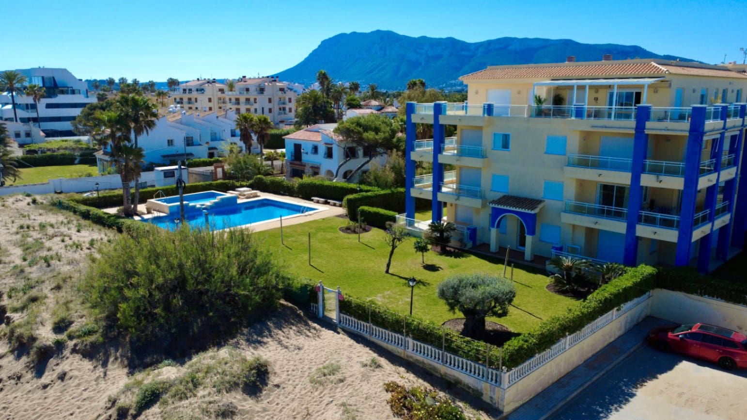 2 bedroom Apartment for sale in Denia with pool garage - € 369,000 (Ref: 9609943)